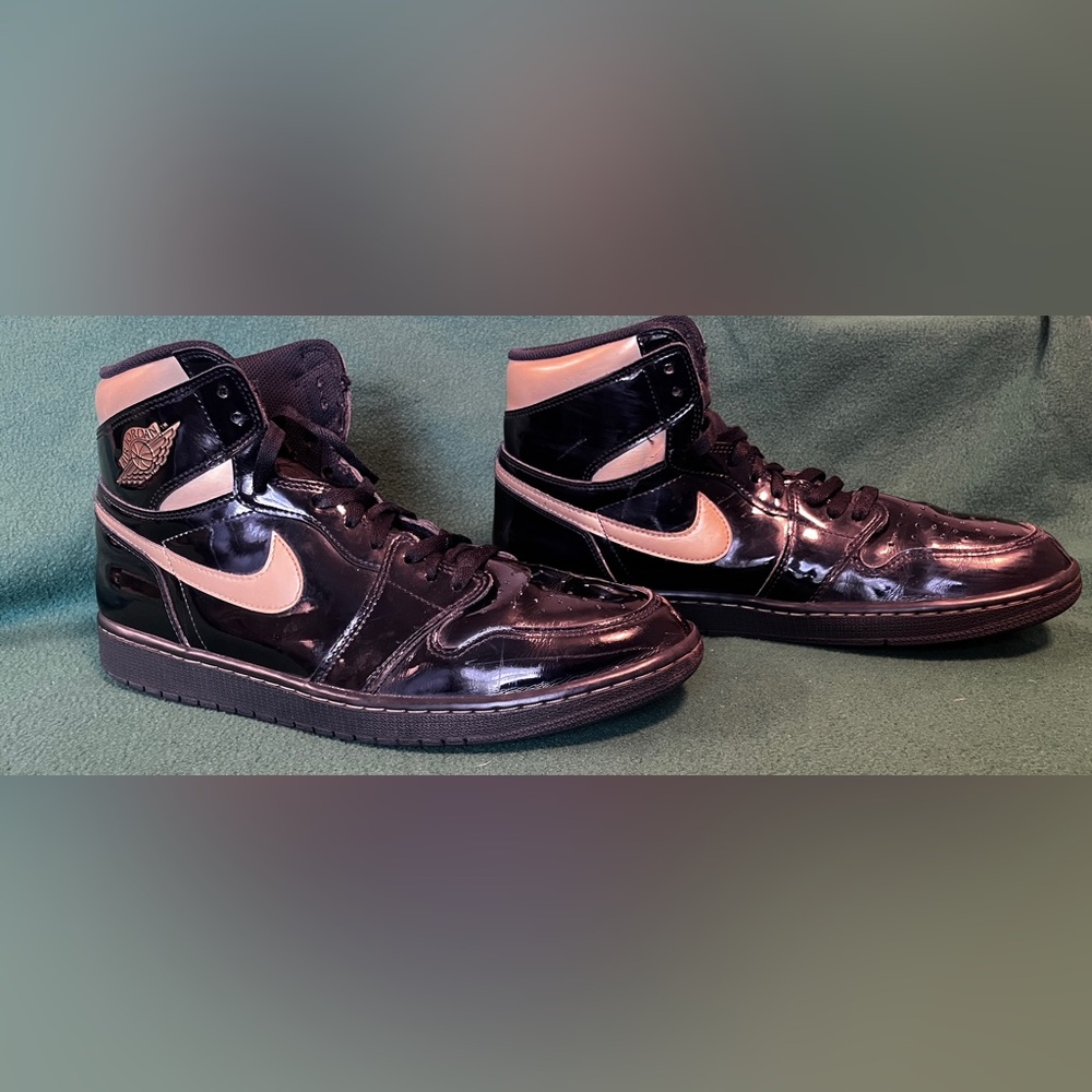 Jordan 1 Retro High tops sneakers